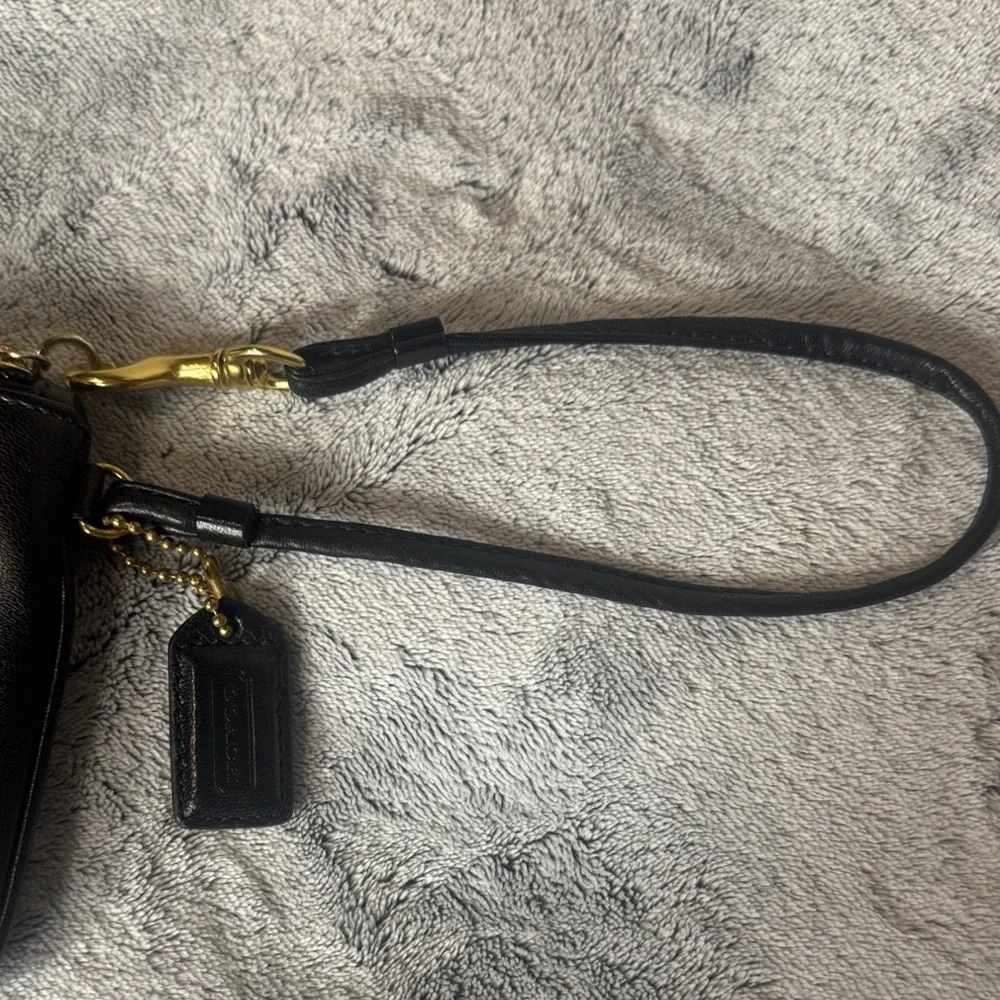 Coach Black Smooth Leather Wristlet - Vintage Y2K - Picture 4 of 9